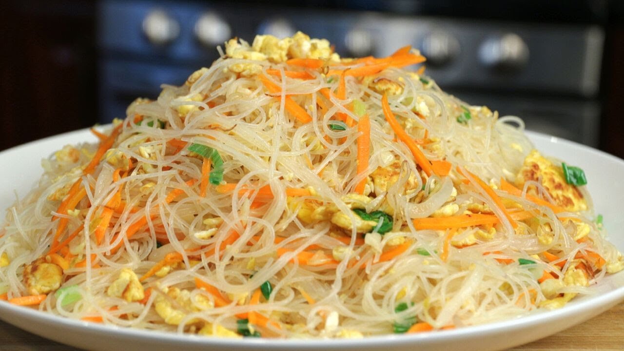 Egg Fried Rice or Noodles